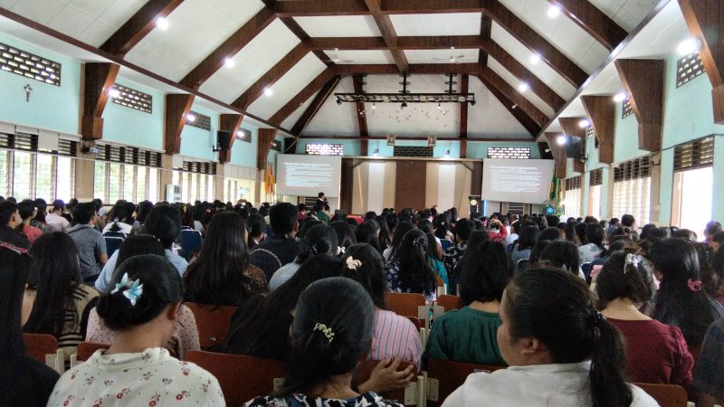 Bekali Mahasiswa Hadapi Lapangan, FKIP Unika Santo Thomas Adakan Pembekalan PLP-PP Angkatan 2023